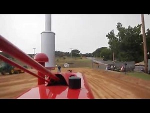 1950 Farmall H pulling tractor "Granpas Pride"
