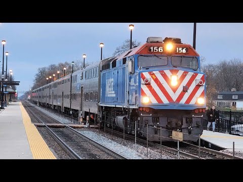 Barrington Railfanning FT. CN 1501, Awesome Horn Shows, Metra Evening Rush, And More - 11/21/25