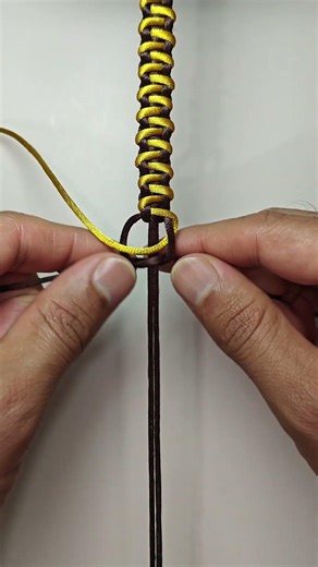 How to Tie a Half Square Knot | Easy Bracelet Making Tutorial #shortstutorial #macrame #knot #diy