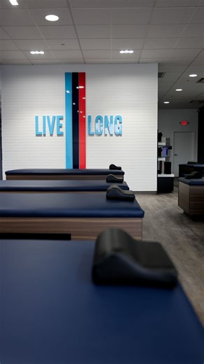 From an empty studio to one filled with familiar faces, movement, and care🤍 This space comes to life because of the people who walk through the door, who show up for themselves, trust the process, and bring the energy with them.✨ Full hearts. Full studio.🤍 Come be a part of what makes this place feel like more than just a stretch.🫱🏼‍🫲🏽 #stretchlab#assistedstretching#pghwellness#pgh#stretching | StretchLab Strip District