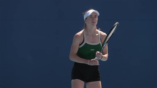 Muchova and Svitolina trade sharp angles and heavy baseline rallies