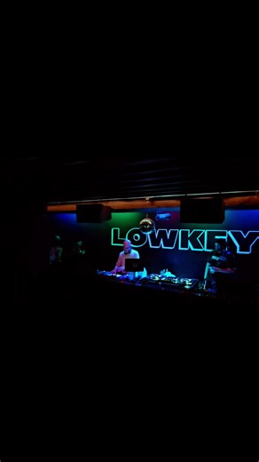 Detroit Nightlife with DJ Houseshoes #detroit #tiktoktravel #traveltiktok #detroitbynight #djhouseshoes
