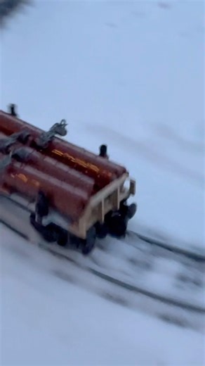 Lego trains VS snow: fails and derailments