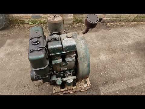 Lister SR2 Twin Cylinder Stationary Diesel Engine, Hand Start Up.