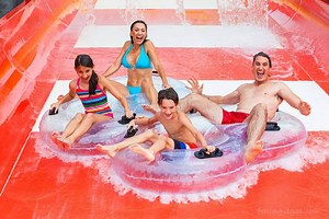 The Best Water Parks In Las Vegas (Top 5 -Must Visit!) - FeelingVegas