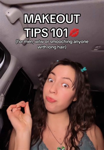 baddies….this is giving hot vampire 🧛‍♀️ BUT NO BITING THE NECK LOLLLL Save this for later 😛 #kissing #wlw #datingadviceformen #rizz #flirtingtips