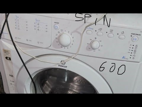 Indesit IWB5125 Washing machine 600rpm spin (half)