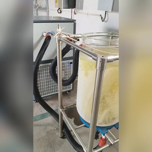 Ultra-Efficient Low-Temperature Cooling Circulation Pump Performance at -30°C Watch our AKDW-10L chiller circulator maintain stable low temperatures down to -30°C. Perfect for labs needing precise cooling for experiments and chemical processes. Reliable, efficient, and easy to operate. https://equilrxnlab.com/product/akdw-10l-30℃-chiller-circulator/ https://web.whatsapp.com/send?phone=8617324813510&text= #LowTemperaturePump #ChillerCirculator #LabEquipment #ChemicalLab #CoolingPerformance #AKDW1