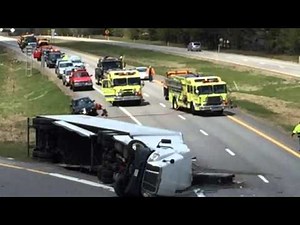 Tractor-trailer crash closes I-87 in Plattsburgh