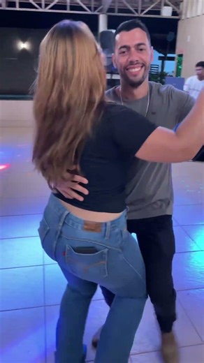 #playvaquejada #forrozão #dance #dance #piseiro #danca #forródequalidade #dança #casal #forrozinho