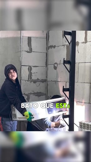 Cuidado esto NO te protege al soldar #welding #mecanica #soldador #hack #tips ⭐️Fair Use Disclaimer: This video may contain copyrighted material the use of which has not always been specifically authorized by the copyright owner. We are making such material available for purposes of criticism, comment, news reporting, teaching, scholarship, or research. We believe this constitutes a 'fair use' of any such copyrighted material as provided for in section 107 of the US Copyright Law. | Performance 