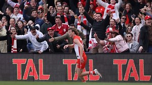 Blakey gets crowd roaring with ridiculous running strike