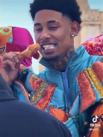 LO MÁS VIRAL 😂😂😂 DIME @srj23_ PEGAOO FEOO EN TIK TOK @la_mas_doll dimeeeee