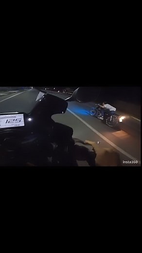 Automotive Squad on Instagram: "Yamaha R25 vs (Modded) Honda CG 125 #fast #motorcycles #cg #bikelife #motorbike #atlashondamotor #hondacg #rudetoohc #hondamotors #x #factor #hondamoto #moto #hondamotorpakistan #hondabike #bikehondamotorcycle #honda#hondamotorcycles #hondamotor #automotivesquad #welovehonda #hondacg #cg125 #fyp #honda125 #honda125 #trending #viral #fypシ #125_addictive"