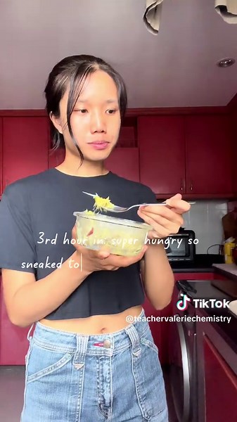 A Day in the Life of a Dedicated Chemistry Tutor