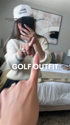 I love a cute women’s golf outfit! This sweater is perfect for a day on the golf course, ladies! Make your man take you golfing so you can wear a cute golf outfit ⛳️🤌🏼 #golfgirl #golf #sweater #girlswhogolf
