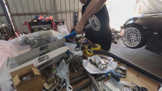 Clikb8 cops 8 inches of dish! Countdown is on for Summernats smash