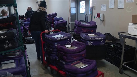 LifeCare Alliance delivers thousands of Thanksgiving meals