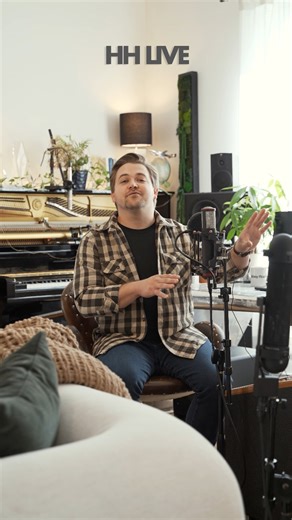 The final section in the official app: HH Live! I can’t wait to hear what you think about the live show, what you want to see again, and everything in between. Whether it’s sharing a great memory or just straight up feedback, I would love to hear what you think! So… Have you downloaded the app yet? ✈️ https://www.hunterhayesapp.com/ | Hunter Hayes