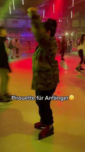 Meint ihr ich könnte noch Eiskunstlaufen lernen?🥲 #fy #fyp #fyfyfyfy #goviral #fürdich #eiskunstlauf #eiskalt
