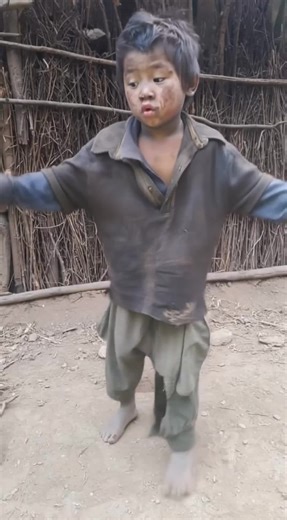 ‏#foryoupage #viral | AI Sway Dance Effect