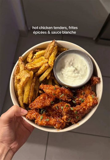 Recette Hot Tenders au Poulet et Frites Épicées