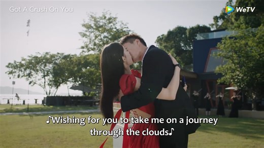 120K views · 4.6K reactions | The surprising proposal and sweet kisses!朗 All episodes of #GotACrushOnYou starring #Gulnazar #XuKaicheng are available now on WeTVhttps://bit.ly/3GxZxQh #恋恋红尘 #古力娜扎 #Gulinazha #徐开骋 #WeTV #WeTVAlwaysMore | WeTV | Facebook