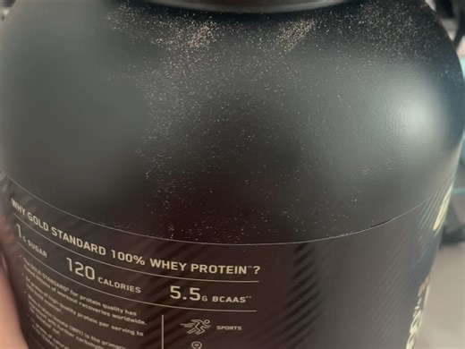 健身买到假on蛋白粉了，好在退货退款了，当个教训咯。