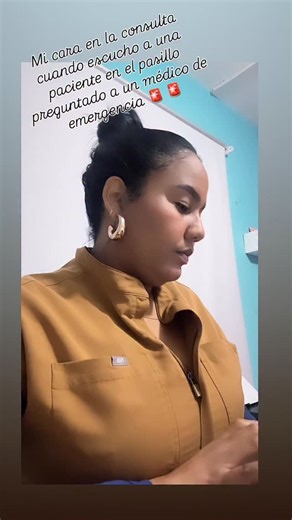 Dra Coranyelys Ailin Martinez Charles on Instagram: "🫗¿La “botella casera” mejora la fertilidad? Hablemos con ciencia. En redes sociales se ha popularizado el uso de la llamada botella casera (mezclas de agua, hierbas o preparados caseros) como método para aumentar la fertilidad 🤍 Pero es importante aclarar algo: 👉 No existe evidencia científica que demuestre que estas botellas o brebajes caseros aumenten las probabilidades de embarazo. ⚠️ Algunas mezclas pueden: • Alterar el ciclo menstrual 