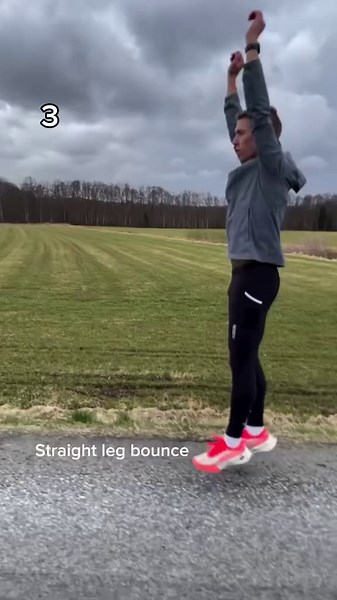 💥 5 Drills to improve your running 💥 If you’re looking to take your running to the next level click the link in @road.hoppers bio for some free running and training plans 💥 📸 @jonas_lemvig #run #runner #runningsdrills #runnerspace #runnersofinstagram