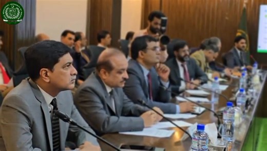 Pakistan Steps Forward in Indigenous Vaccine Manufacturing 💉🇵🇰 Drug Regulatory Authority of Pakistan (DRAP) convened a Consultative Meeting on Vaccine Manufacturing & WHO Prequalified Products on 25th September 2025, chaired by the Honorable Federal Minister for National Health Services, Regulations & Coordination. The Minister emphasized the Government’s clear commitment to vaccine self-reliance, modernization of regulatory systems, and achieving the ambitious pharmaceutical export target. T