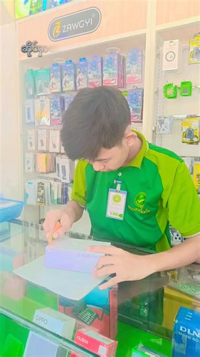 Redmi Note 13 (5G) Review: Features and Design Insights