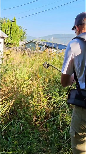 124K views · 2K reactions | Battery Trimmers Are POWERFUL!  #shorts #lawncare #toropartner | Fill's Lawn Care | Facebook