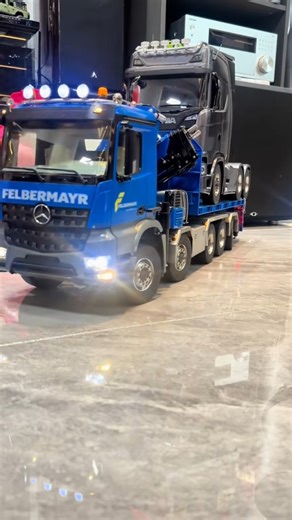 RC Trailer Truck In Action | RC Truck