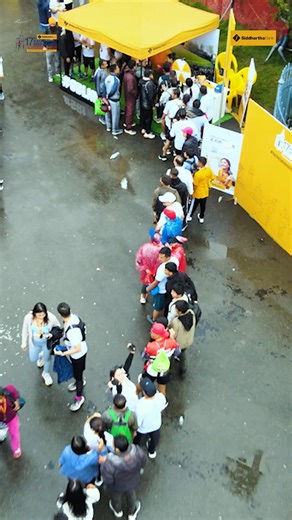 Moments from the Siddhartha Bank marathon activation zone, buzzing with nonstop energy, vibrant crowds, and interactive games that kept participants engaged, excited, and fully immersed in the experience. #SiddharthaBank #RelationshipForever #17thKathmanduMarathon | Siddhartha Bank