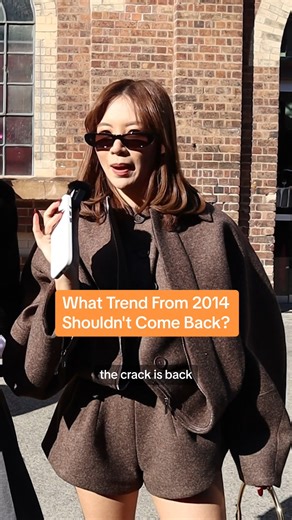 Can someone please clarify "the crack"  2014 Week: We're taking a trip down memory lane to revisit a year full of iconic (and sometimes cringe-worthy) trends and cultural moments. Follow us to relive everything that made 2014 memorable. #trends #popsugarau | PS - Feel Good About It | Facebook