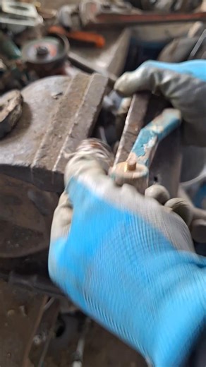 93K views · 832 reactions | #วาล์วน้ำทองเหลืองเก่า #ถอดแยกเพื่อรีไซเคิล ##Brass Water Valve #Separate waste for recycling ♻️ #ViralReels | ประจักษ์ บุญช่วย | Facebook