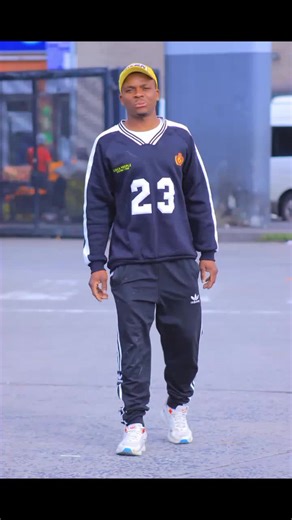 panel beating and spray paint (@ashleymita6)’s videos with Madhunamutuna - Nisha Ts