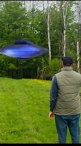 1.3M views · 10K reactions | UFOs in the field of eyewitnesses are filmed on camera #ufos #aliens #videos | Ufo Ufos | Facebook