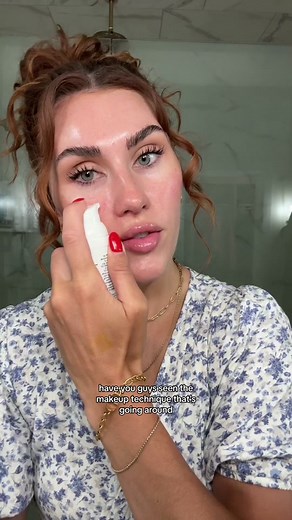 Makeup Hacks: Powder Before Foundation Technique