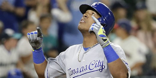 Here are the top 5 Salvy homers from '21