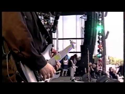 Korn - Trash (Live at Pinkpop 2000)