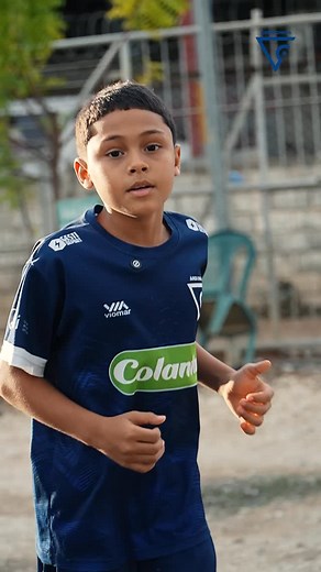 💙¡En Área Chica revivimos nuestras raíces! ⚽️ El Fútbol Callejero es nuestra forma de enseñar desde el instinto y la creatividad. 👨‍🎨 En Área Chica entendemos que el fútbol no solo se aprende con tácticas rígidas. | CD AREA CHICA