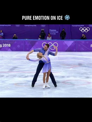 Aljona Savchenko and Bruno Massot's Stunning Gold Skate