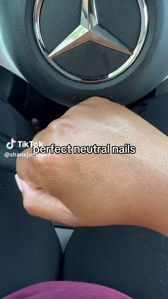 Perfect Neutral Nail Art for Short Nails