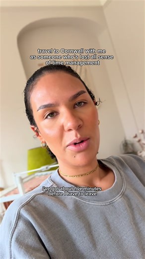 Girlfriend Drives! Cornwall Vlog Day In The Life