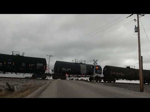 BNSF 3961 Approaching Tolono, IL