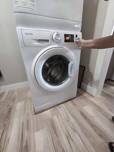 Splendid MODEL WFL1300XD I.C. 769991588670 SERIAL 562033028902 or 869991588670