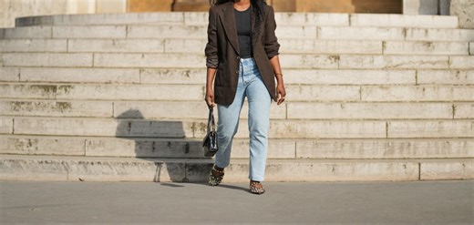 12 Shoes I’m Pairing With Mom Jeans for an Effortless Style Formula