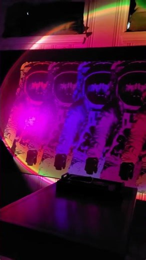 Every room needs a sunset lamp glow #sunsetlamp #sunsetlamps